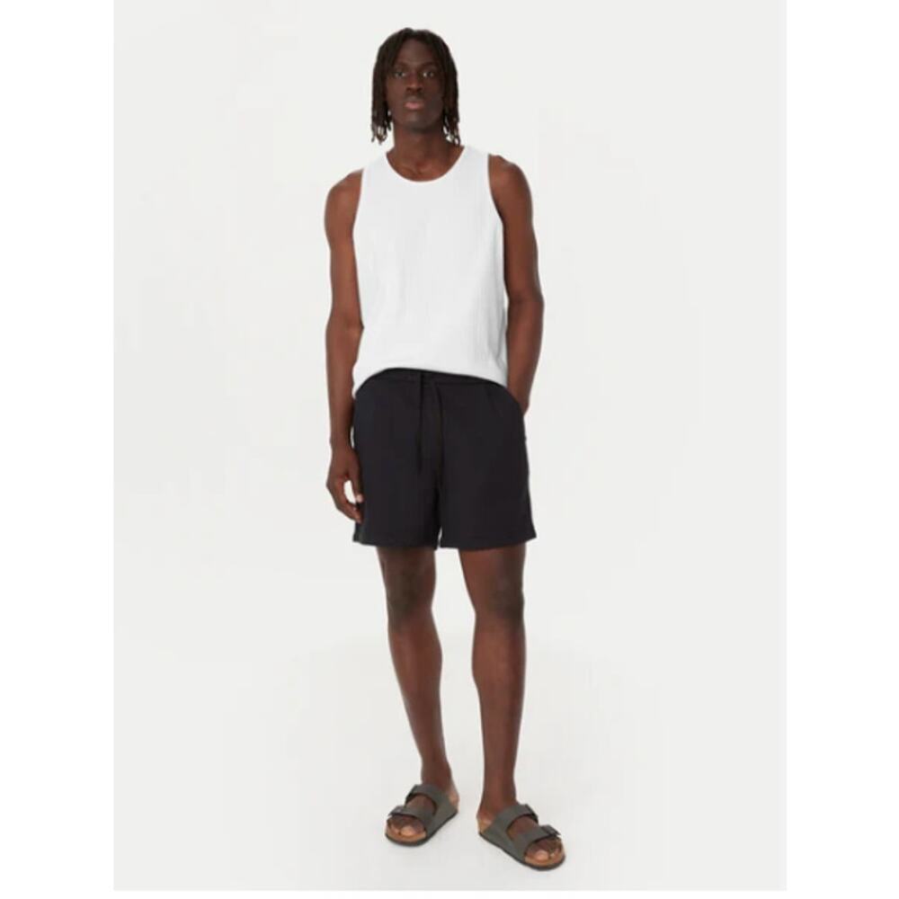 (30) NWT $80 Frank & Oak The Brunswik 7in short Black
